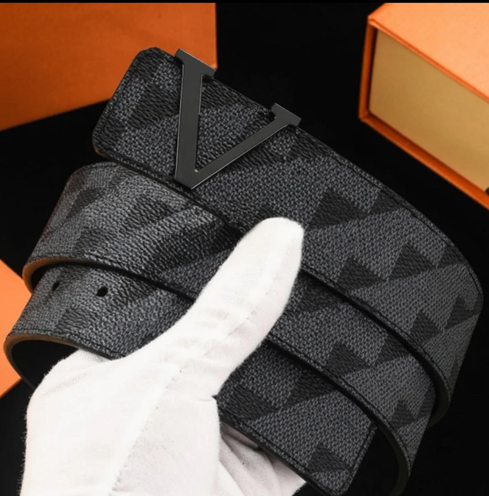 Black Checkered V belt